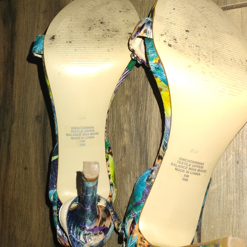 GUESS Heels - Picture 5 of 5